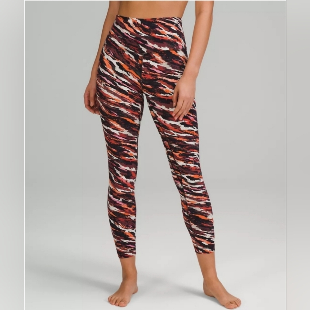 Lululemon Align HR 25" size 10